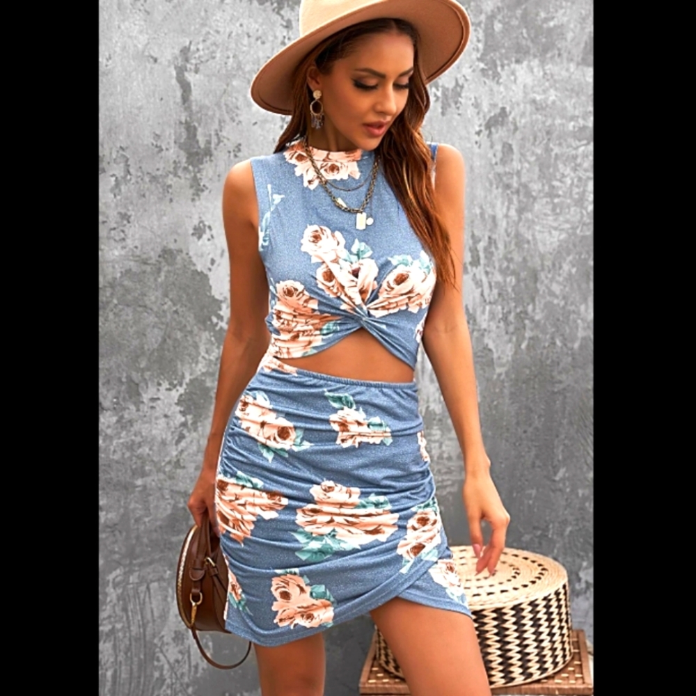 Blue floral cutout twist front bodycon dress large
